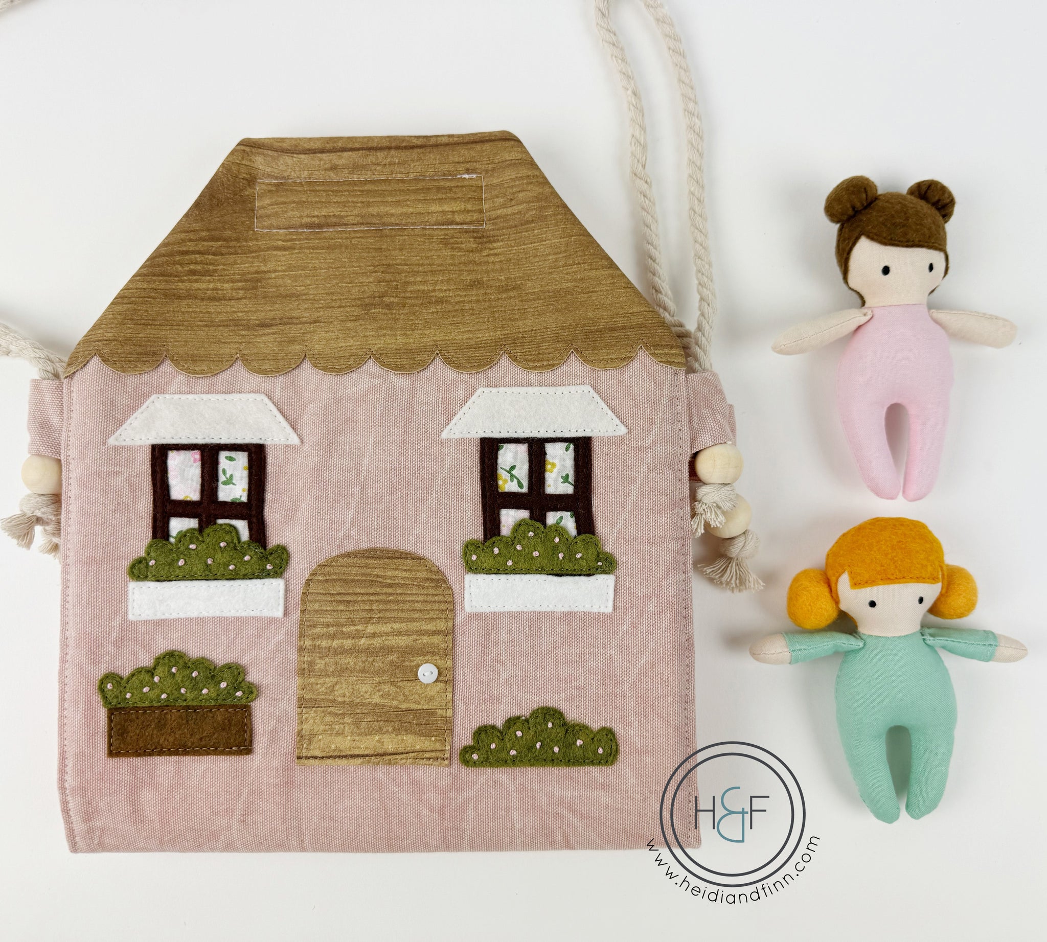 Doll Pattern Felt Doll House Pocket Pals DOLLHOUSE Bag – Heidi&Finn
