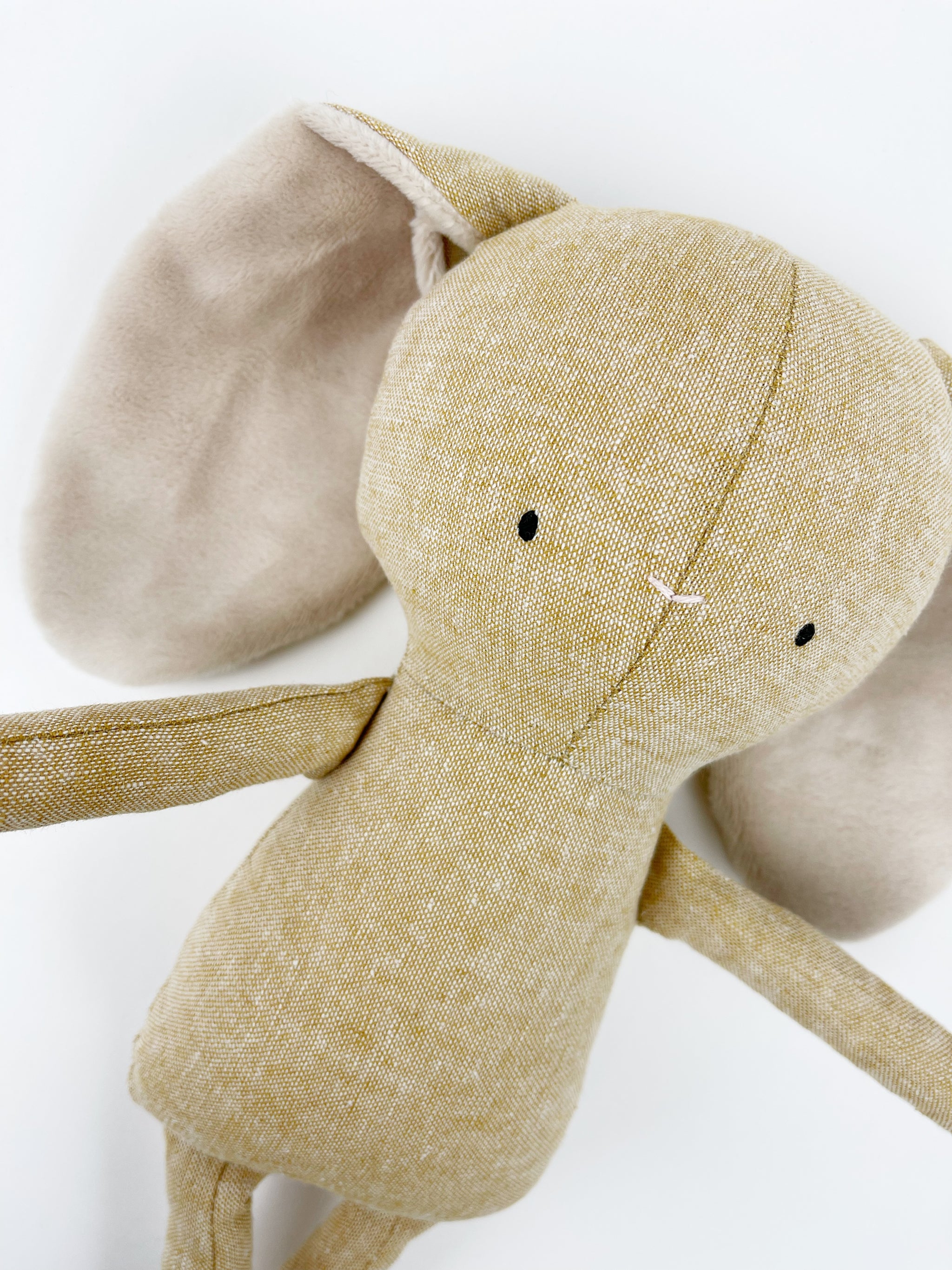 ぬいぐるみ  Medium Fudge Bunny Bashful Fudge Bunny with Personalized Red Jumper - Official Jellycat