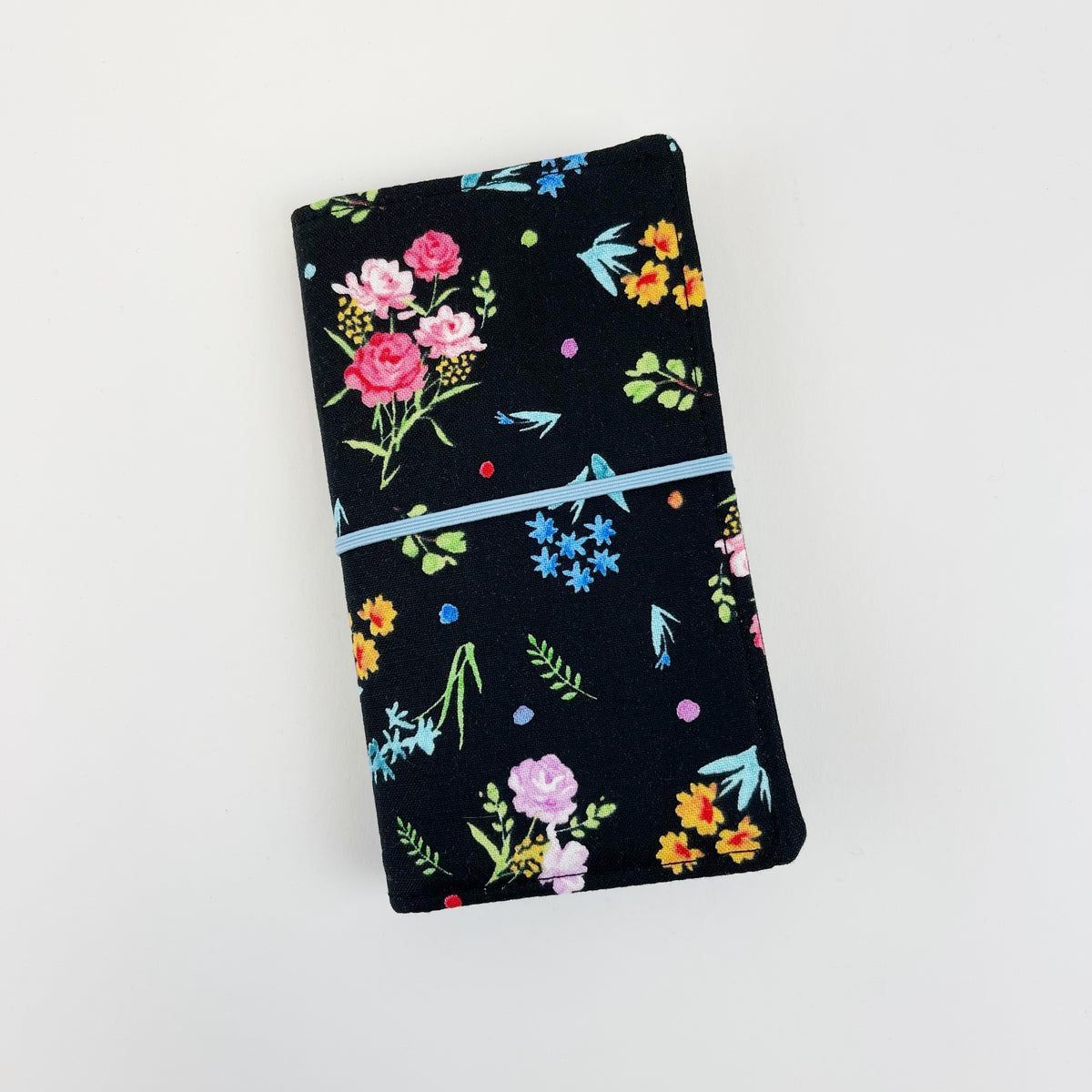 Vodka Wallet Drink wallet - dark floral – Heidi&Finn